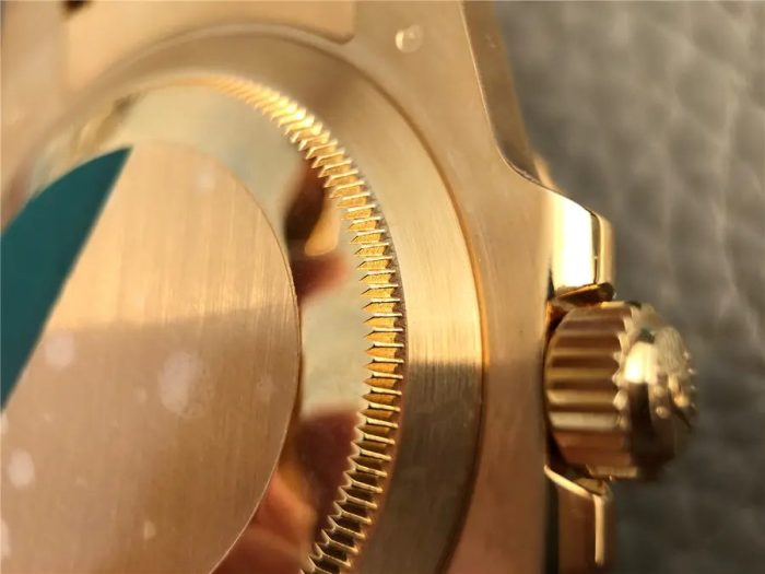 Submariner-date 126618 18K yellow-gold 1:1 Superclone - Image 9