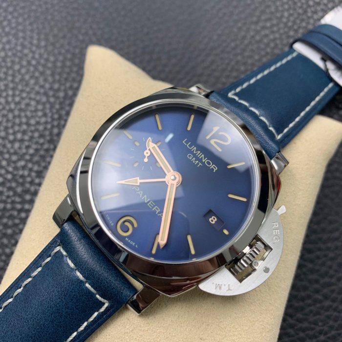 Panerai Luminor 1950 3 Days GMT Automatic PAM 688 - Image 5