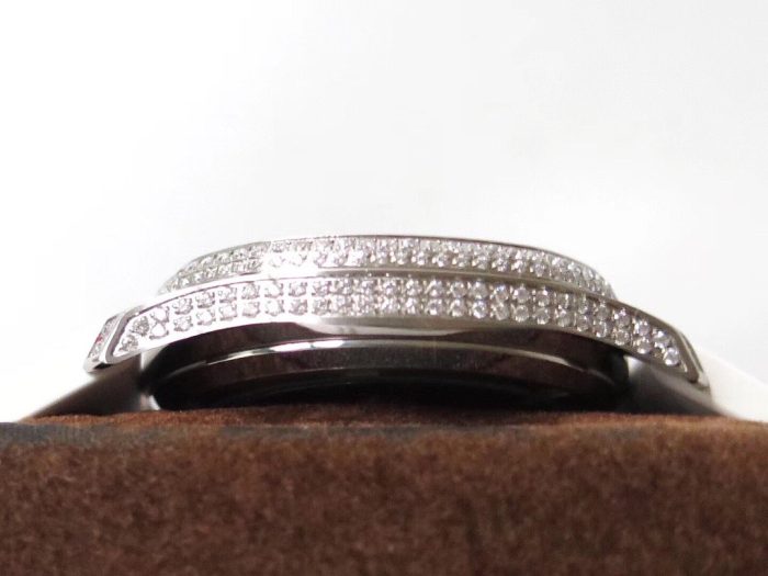 Patek Philippe Aquanaut with Diamonds Encrusted Casing-1:1 Superclone - Image 5