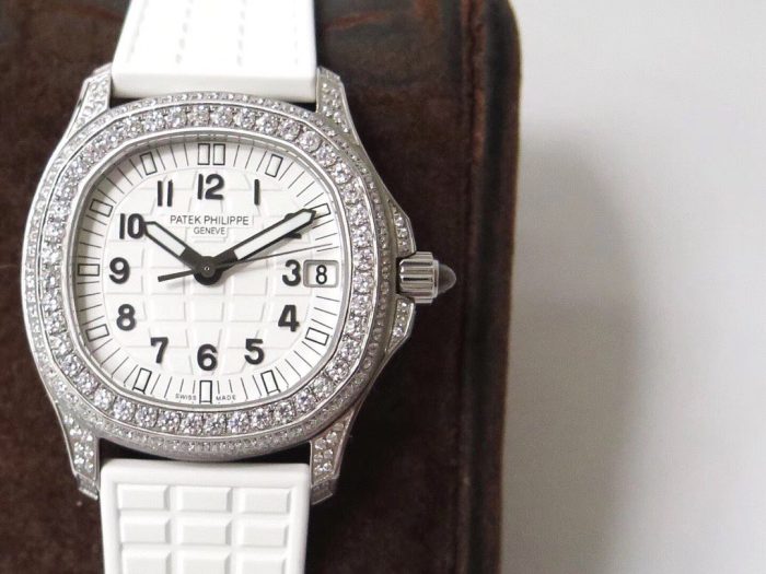 Patek Philippe Aquanaut with Diamonds Encrusted Casing-1:1 Superclone - Image 3