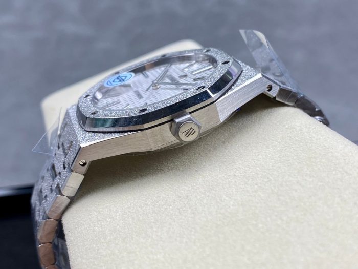 Audemars Piguet Royal Oak Frost 15410 - Image 7
