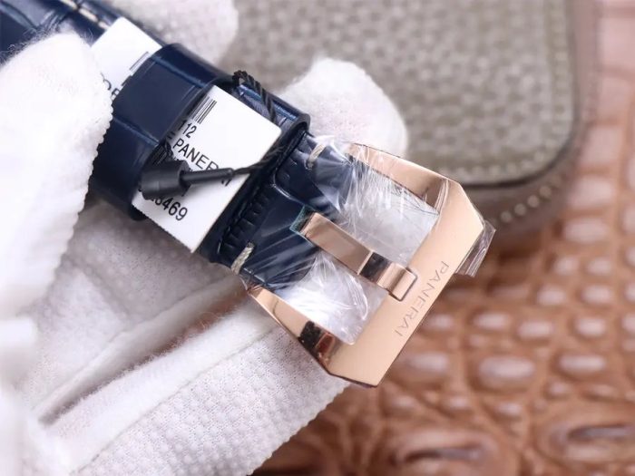 Panerai Luminor PAM01112-1:1 Superclone - Image 5