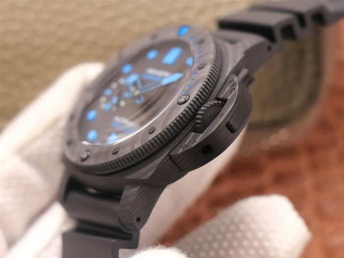 Panerai Luminor Submersible PAM 960- 1:1 Superclone - Image 3