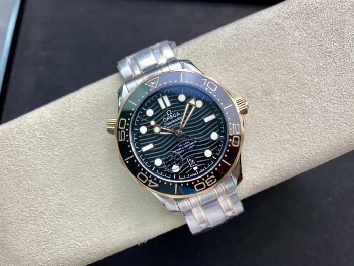 OMEGA Seamaster Diver 300M 42mm Black Dial - Image 5
