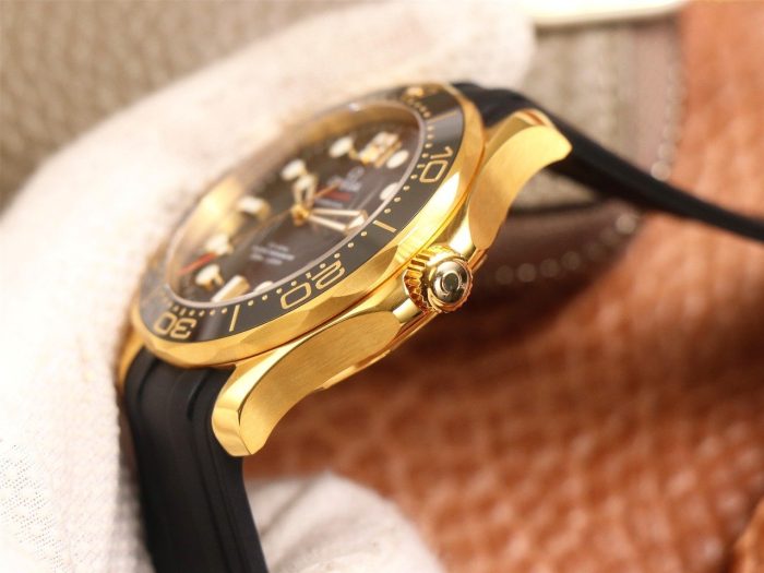1:1 Super Clone Omega Seamaster 300M Co-Axial Master (Gold Seamaster) - Image 4