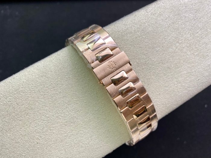 Patek Philippe Nautilus 5723 1:1 Superclone - Image 9