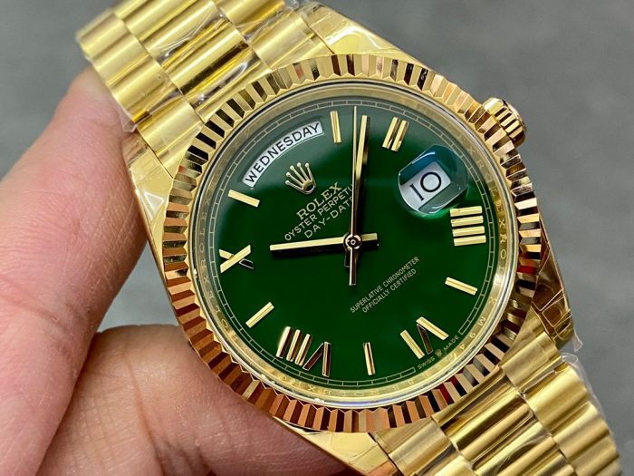 Day Date Rolex Weekly Journal 18K Yellow Gold Plated counter weight(Green dial gold daydate) - Image 3