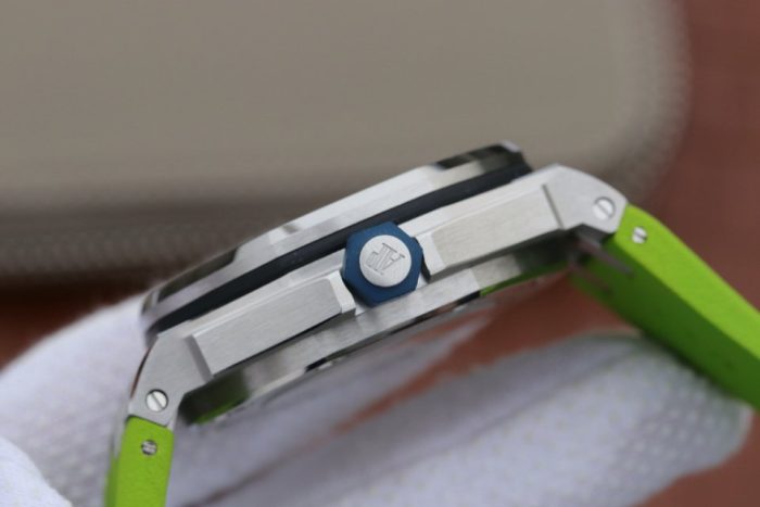 Audemars Piguet Royal Oak Offshore Diver 15710 1:1 Superclone - Image 6