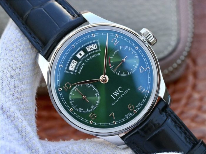 IWC Big Pilot Annual Calendar IW503502- 1:1 Superclone - Image 2