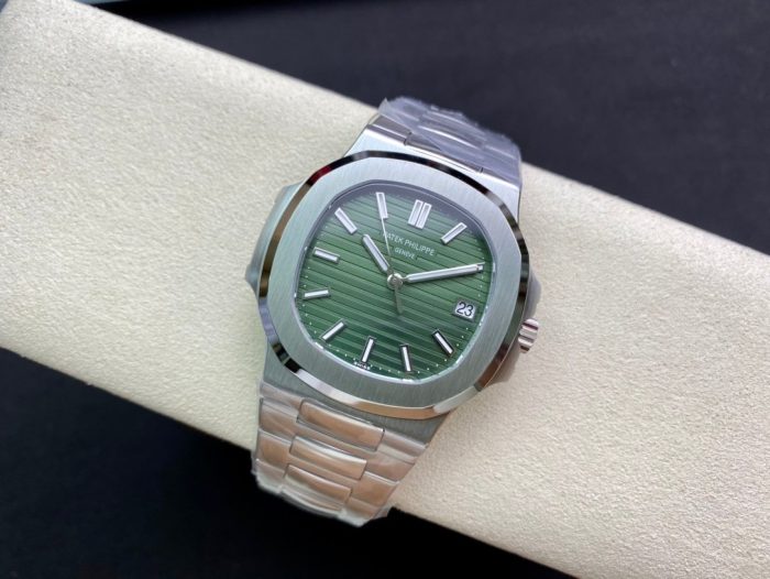 1:1 Super clone Patek Philippe 5711 Nautilus green(5711 green dial) - Image 4